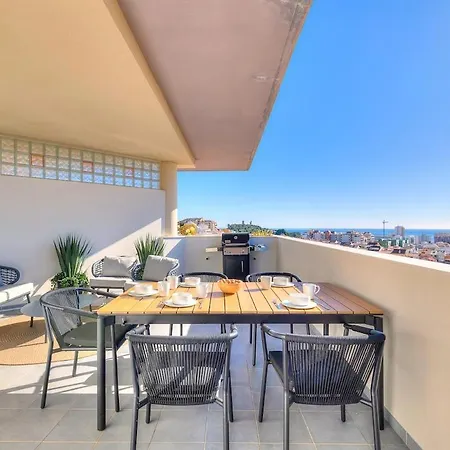 Penthouse Uskelo Фуэнхирола