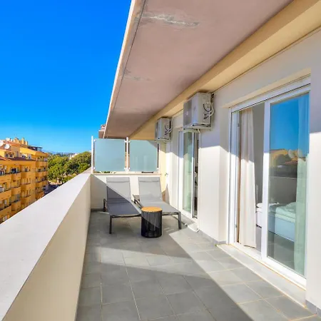 Penthouse Uskelo דירה *