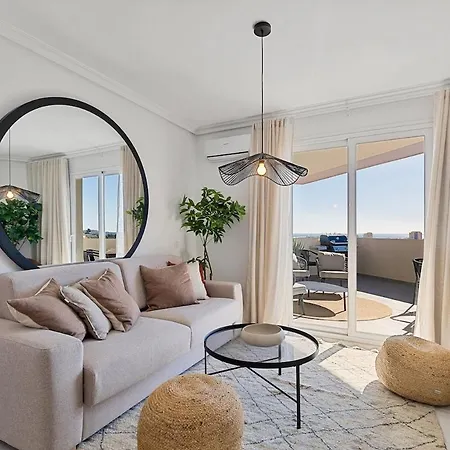 Apartment Penthouse Uskelo *