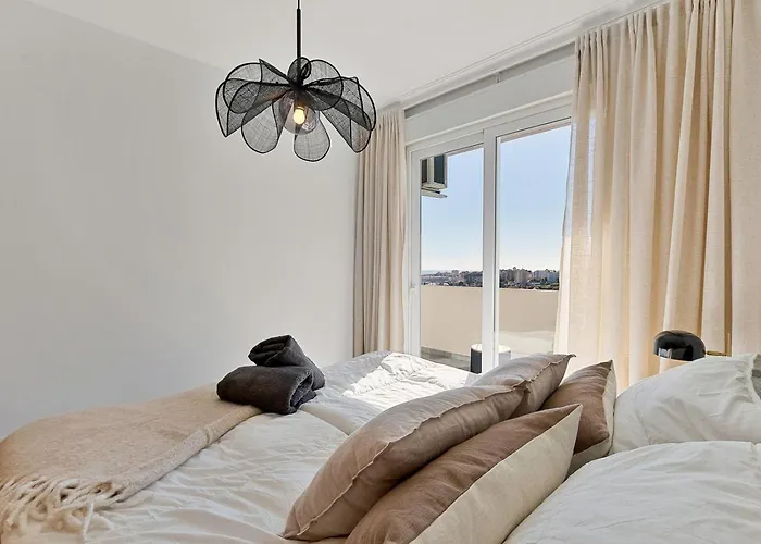 Penthouse Uskelo * Fuengirola