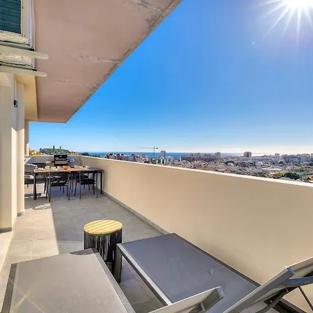 Penthouse Uskelo * Fuengirola