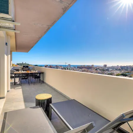 Penthouse Uskelo * Fuengirola